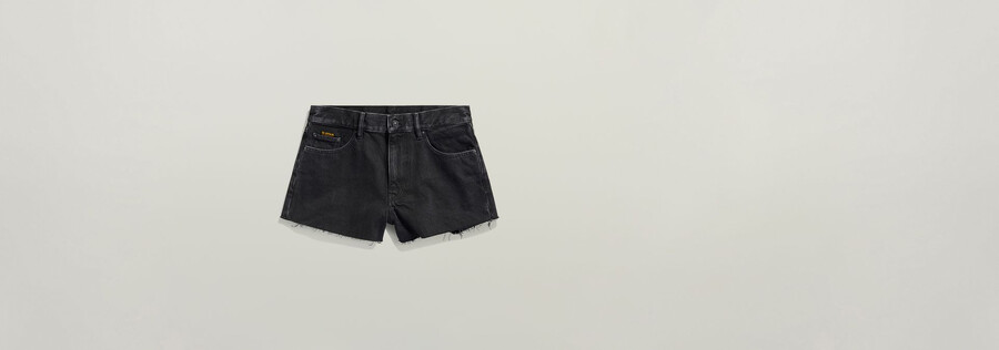short true à bords francs