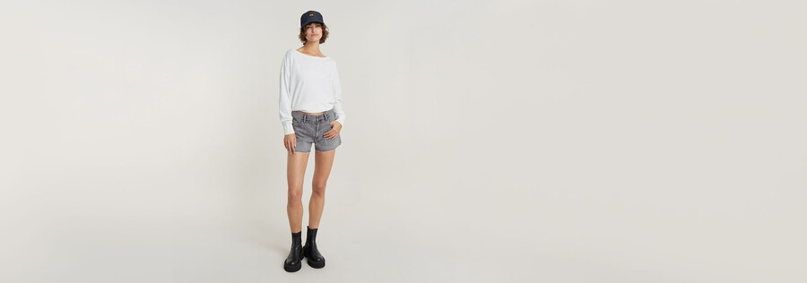 short true à bords francs
