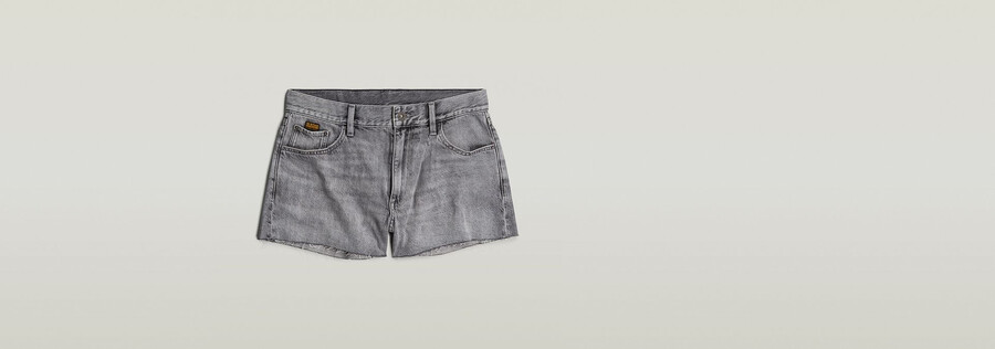 short true à bords francs