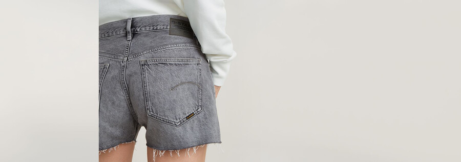 short true à bords francs