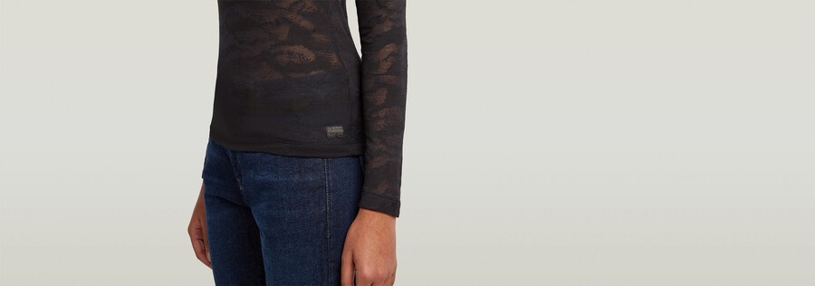 haut slim en dentelle fine aop
