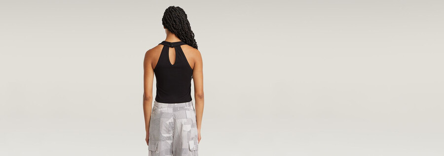 t-shirt court slim à boutons-pression dans le dos