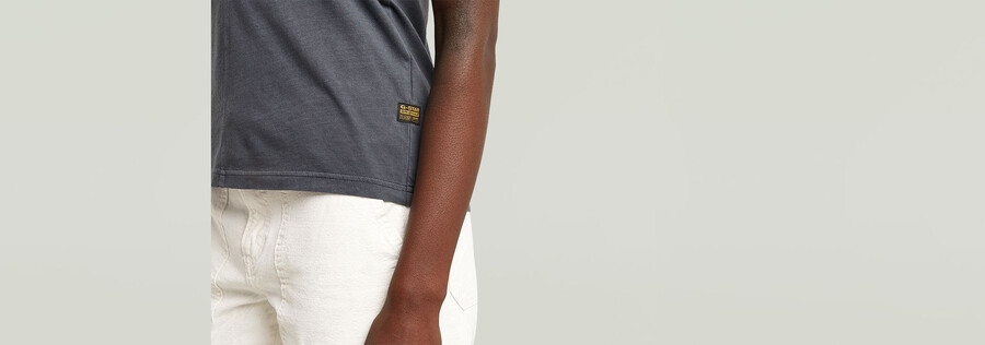 t-shirt à couture avant surteint