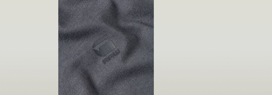 t-shirt à couture avant surteint