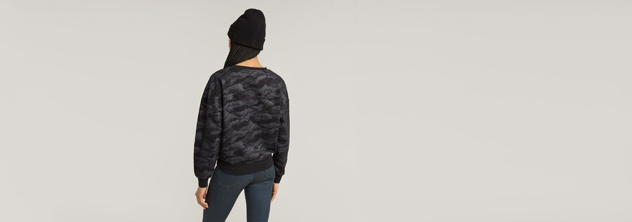 pull ample en dentelle aop