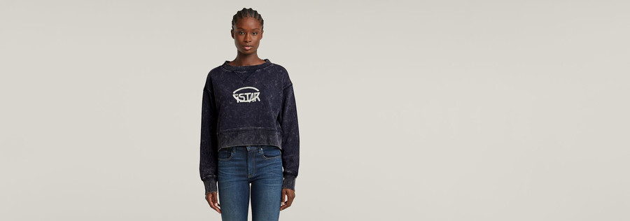 pull court ample à logo surteint