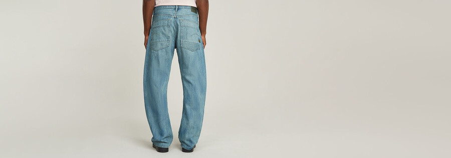 jeans amples et pliés