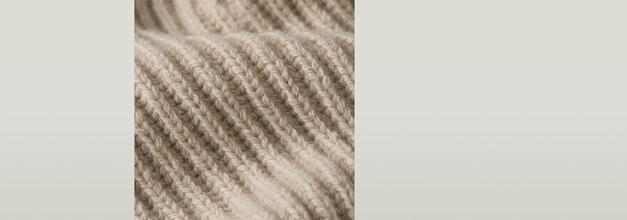 pull essentiel à demi-zip