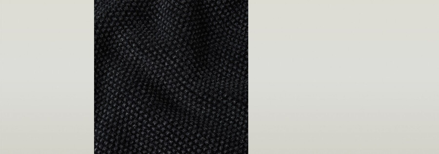 tricot structuré teint en pièce
