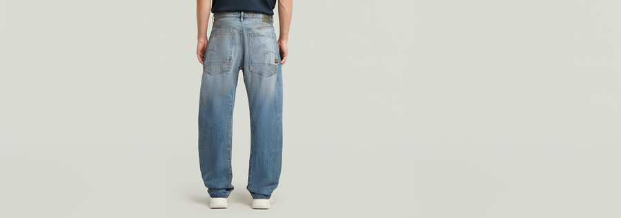 jeans amples et pliés