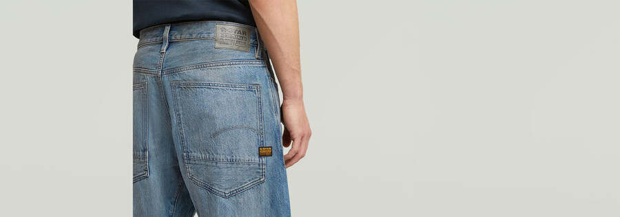 jeans amples et pliés