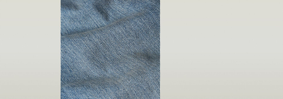 jeans amples et pliés