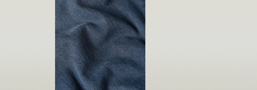 jeans amples et pliés
