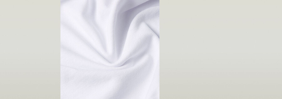 t-shirt ample avec logo central sur la poitrine