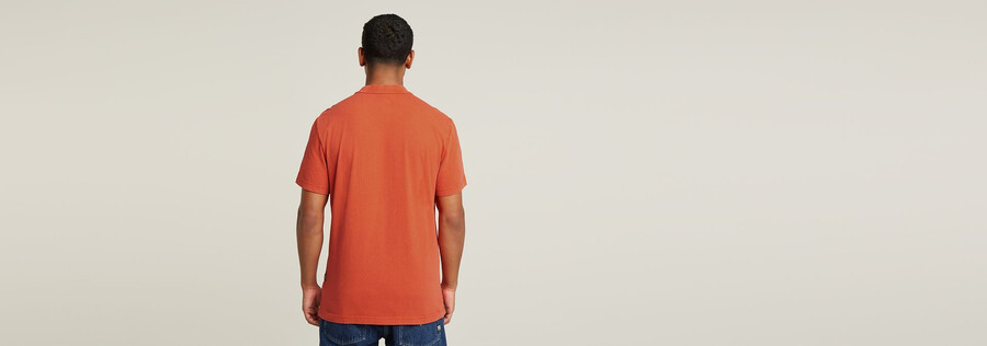 t-shirt à poche délavé