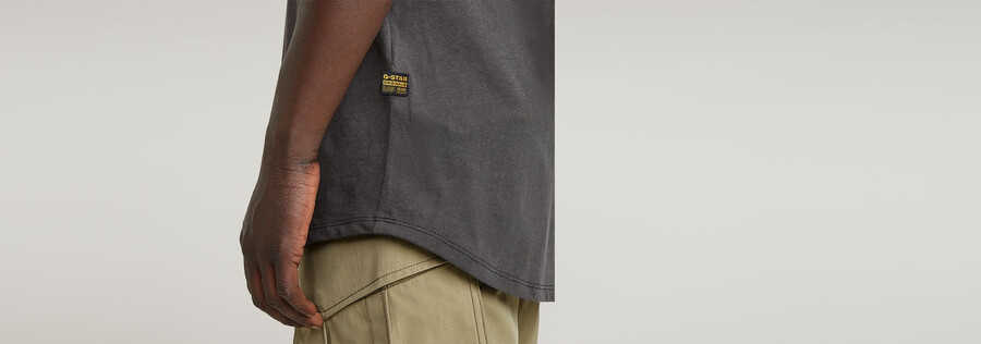t-shirt à imprimé graphique surteint pour cils