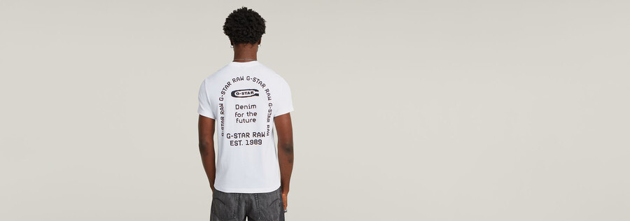t-shirt à motif darche au dos