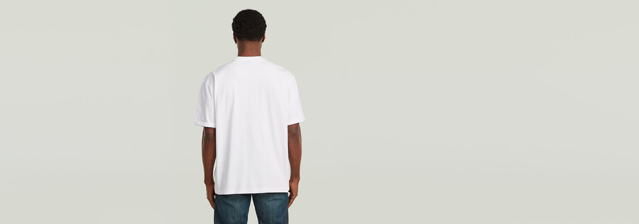 t-shirt décontracté à motif graphique multi-technique