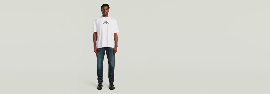 t-shirt décontracté à motif graphique multi-technique