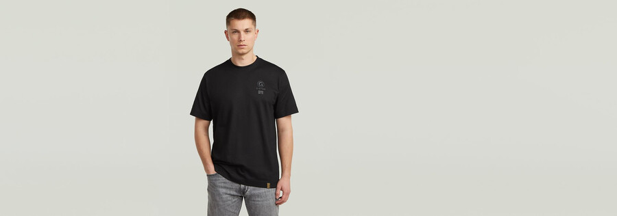 t-shirt graphique au dos