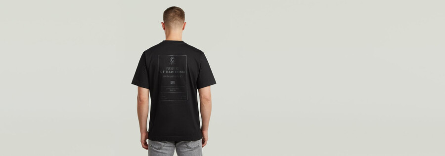 t-shirt graphique au dos