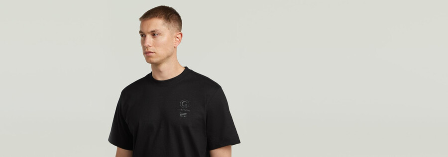 t-shirt graphique au dos